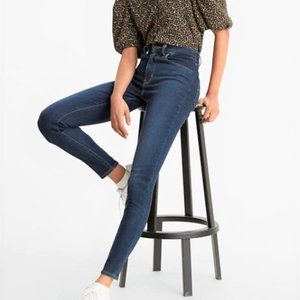 NWT Levis 721 High Rise medium wash Skinny Jeans size 26